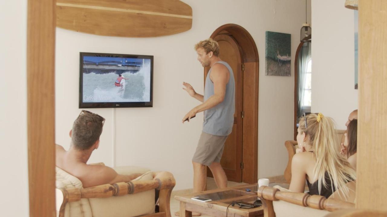 Pura Vida Surf Camp & School Vandrarhem La Oliva Exteriör bild